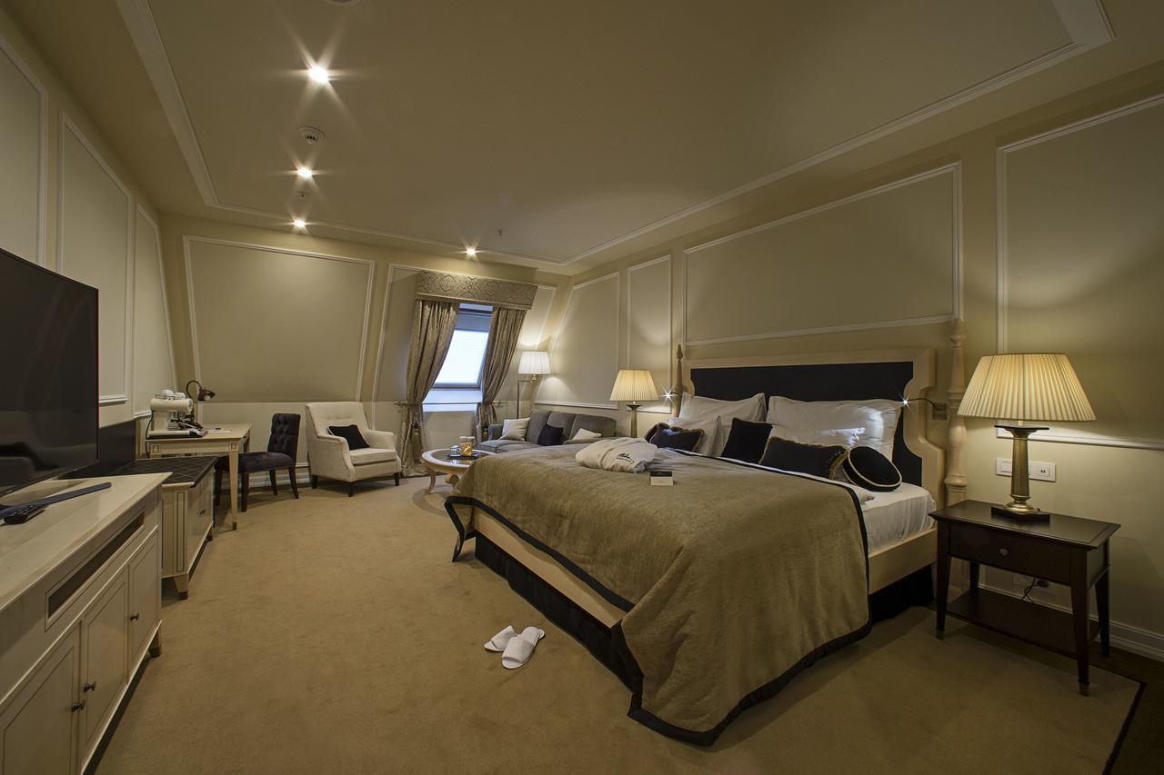 Wilson Palace By Loft Bratislava Bagian luar foto