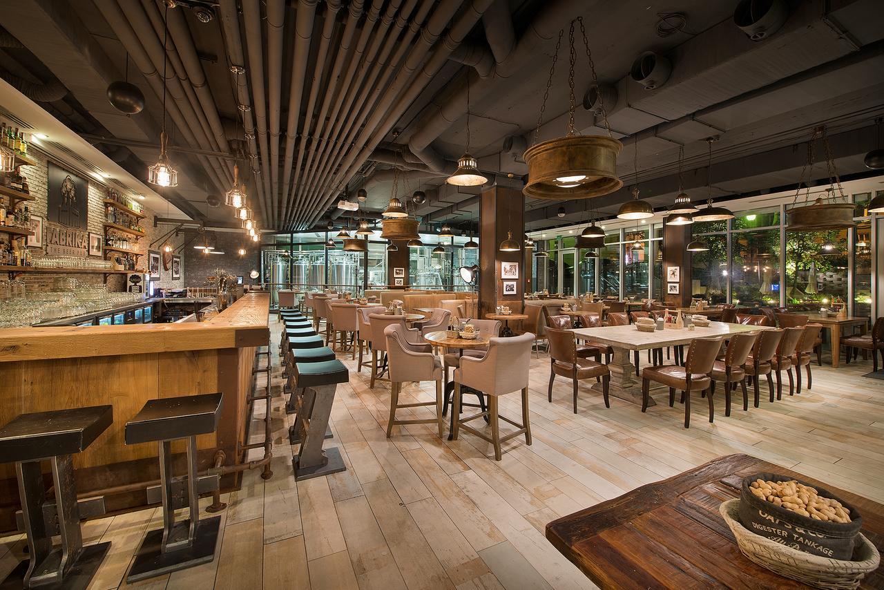 Wilson Palace By Loft Bratislava Bagian luar foto