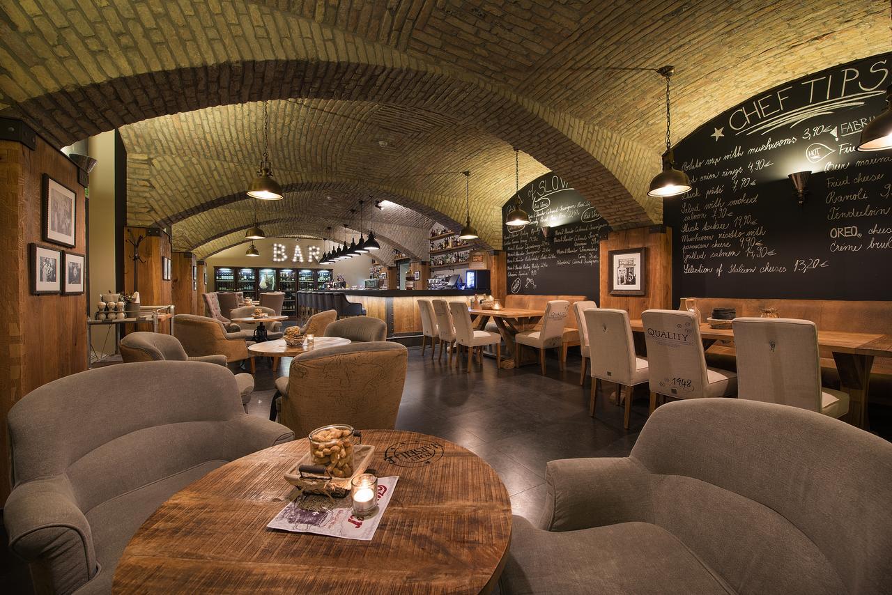 Wilson Palace By Loft Bratislava Bagian luar foto