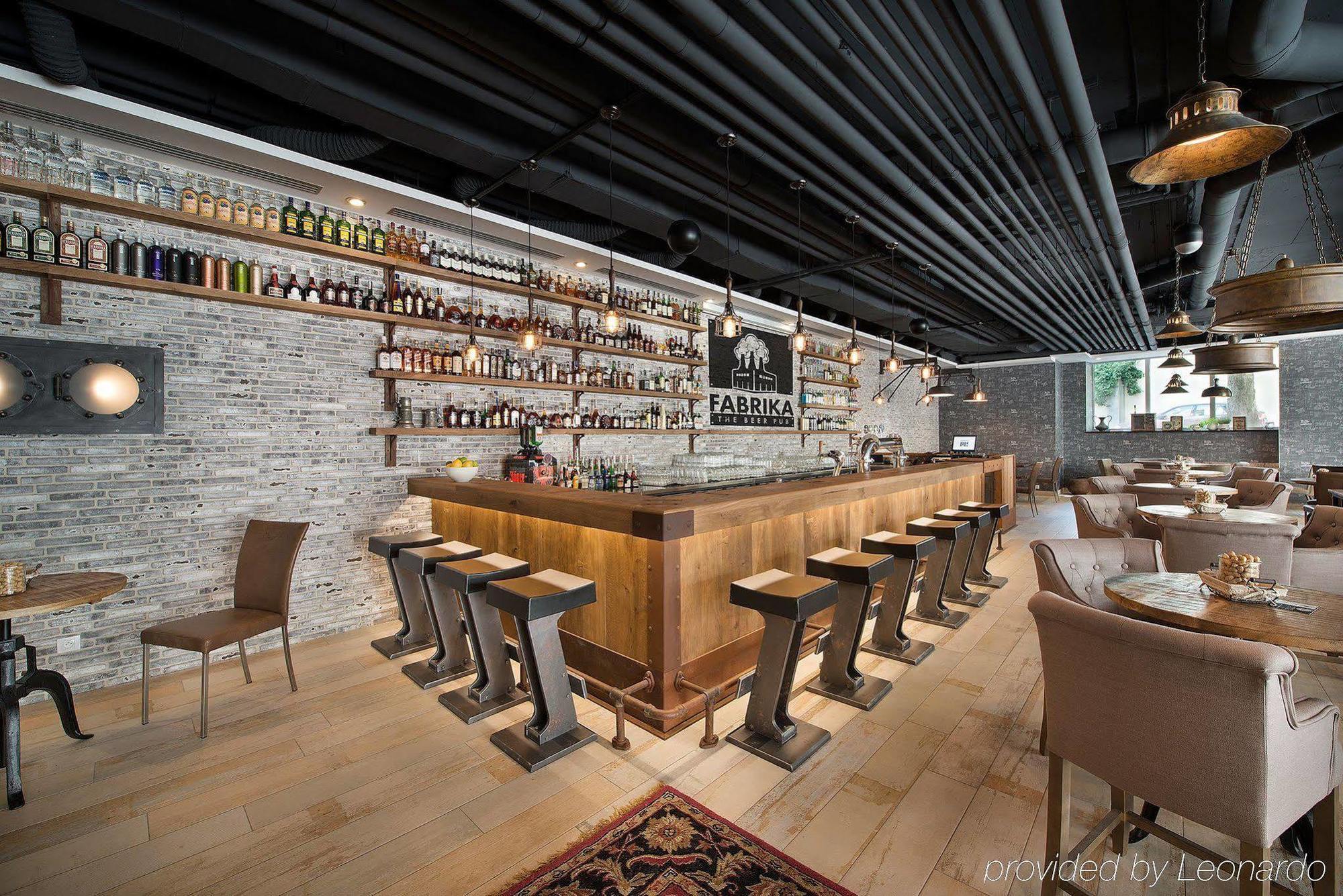 Wilson Palace By Loft Bratislava Bagian luar foto