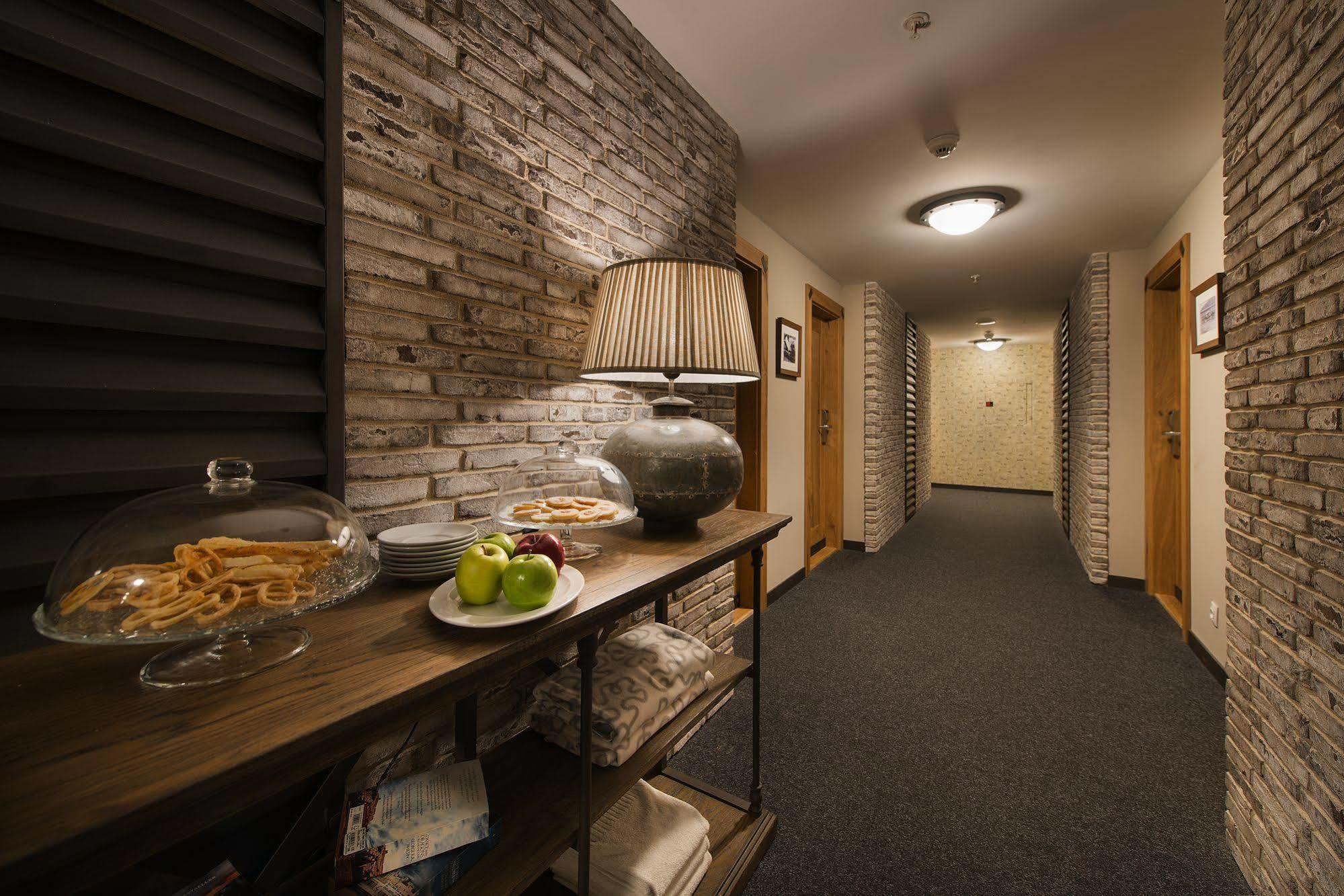 Wilson Palace By Loft Bratislava Bagian luar foto