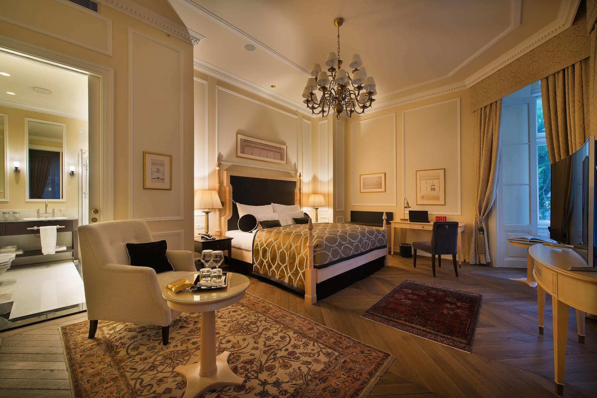 Wilson Palace By Loft Bratislava Bagian luar foto